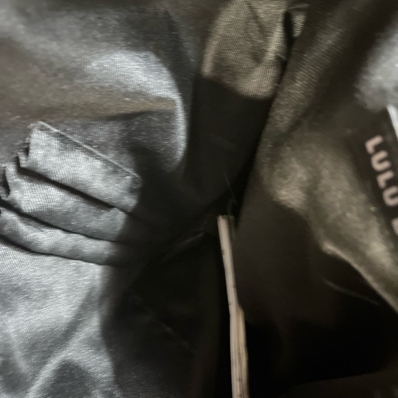 Lulu Dharma White and black backpack purse used a few times - Picture 3 of 4